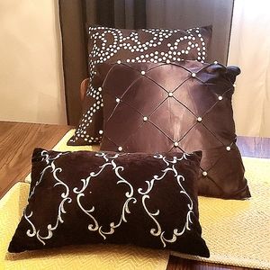 Decorative pillows